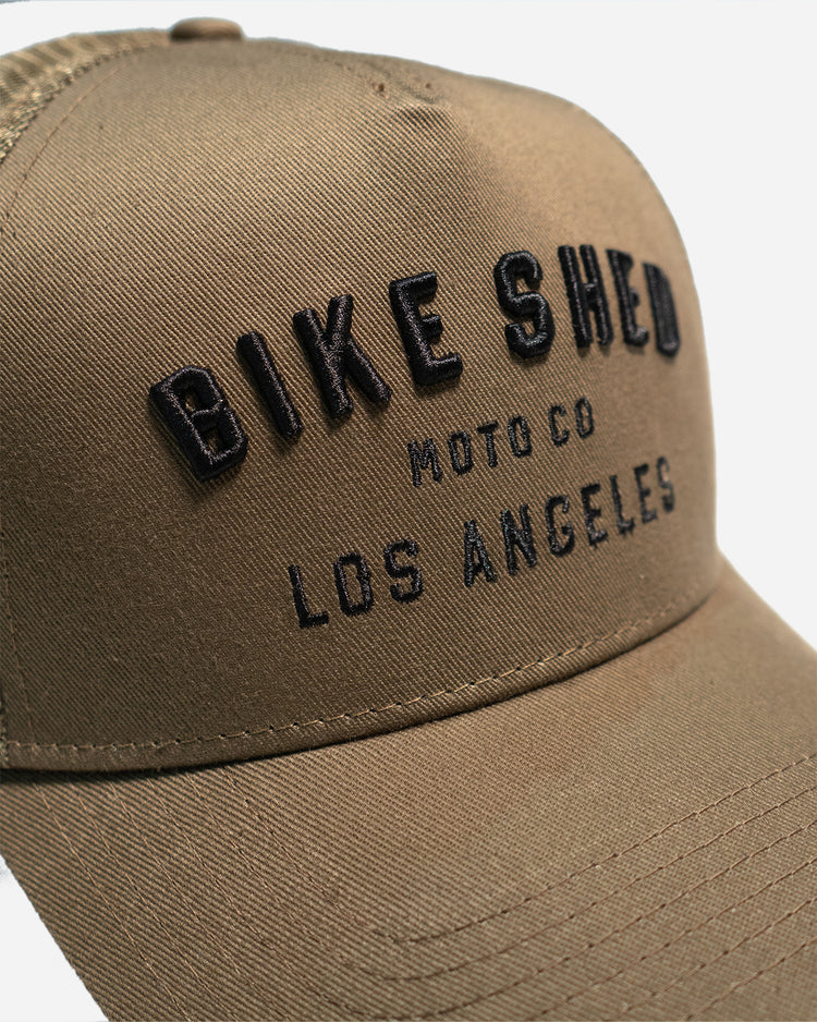 BSMC Moto Co. Cap Los Angeles - Khaki Green, logo close up